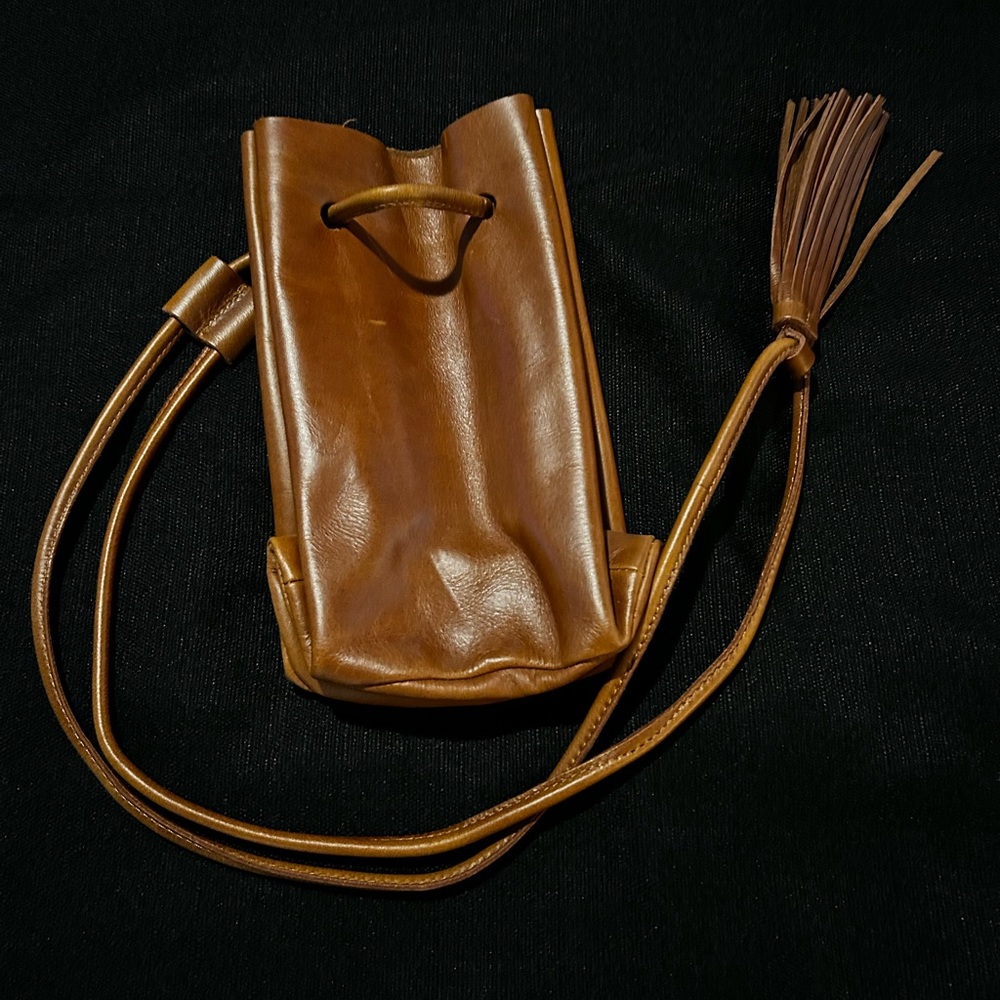 Classy Leather Drawstring Wine Bag. - image 1